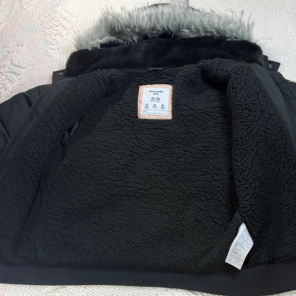 Abercrombie Kids Black Puffer Jacket with Removable Faux Fur Hood 13/14 - Picture 8 of 11